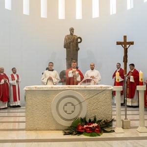 Svečanim misnim slavljem proslavljena 25. obljetnica Župe sv. Kvirina na Pantovčaku